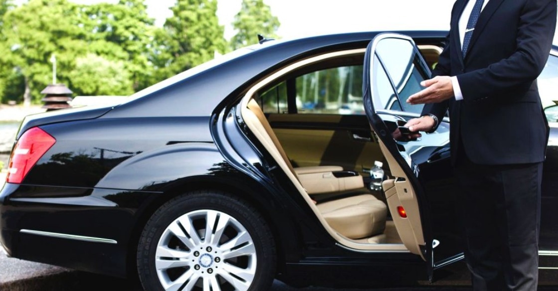 Affordable Car Service from Vancouver Airport to Downtown With Professional Drivers