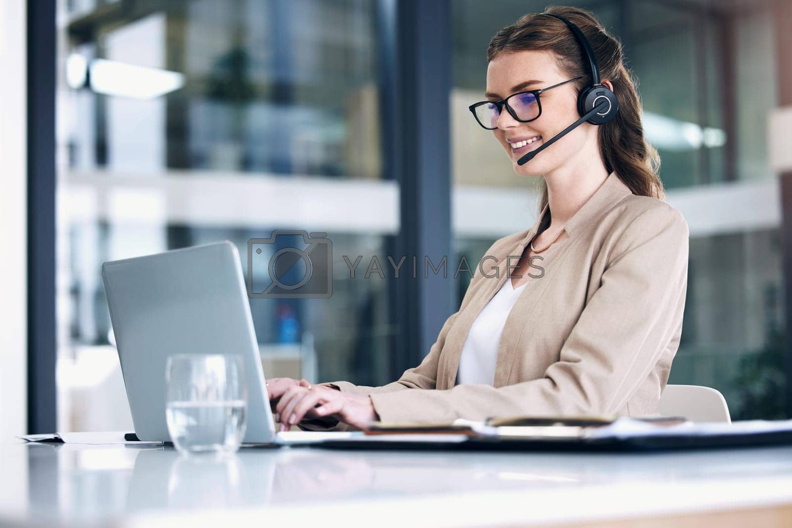USING COMPETITIVE INTELLIGENCE TO FORECAST MARKET TRENDS